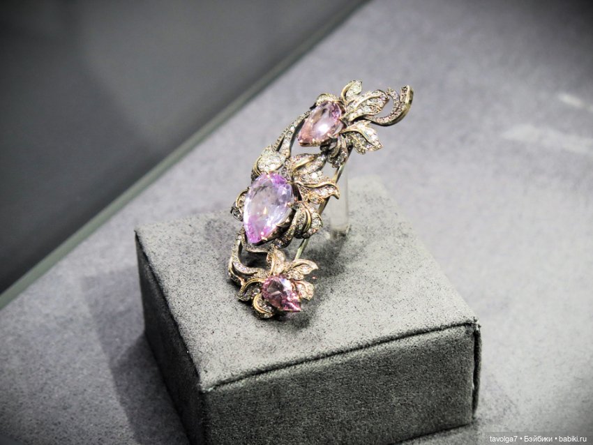 "Россия - Любовь моя! Искусство ювелиров России. XIX-XXI век" Украшения (фото 2)