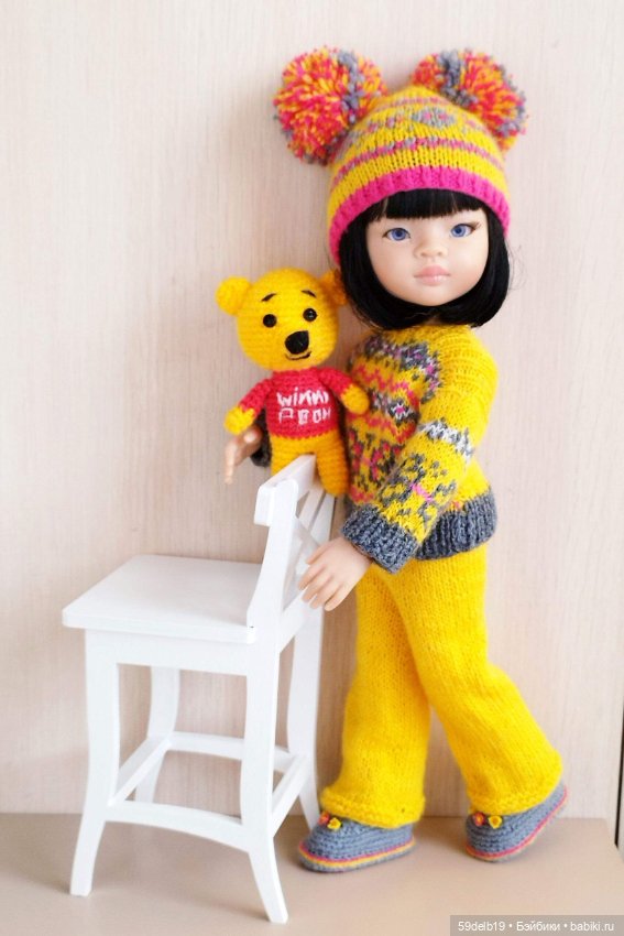 Яркий вязаный костюм для куклы паола рейна (фото 7)