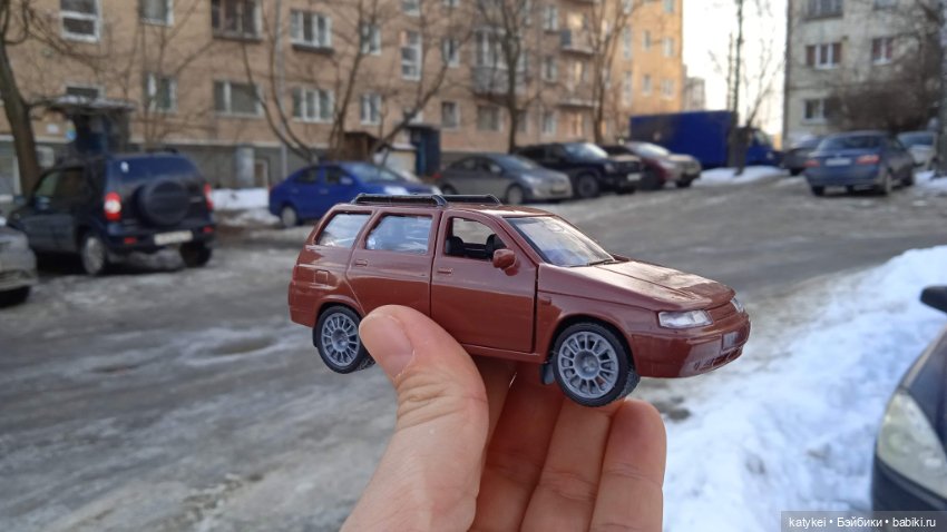 Приключения бордовой машинки зимой (фото 2)