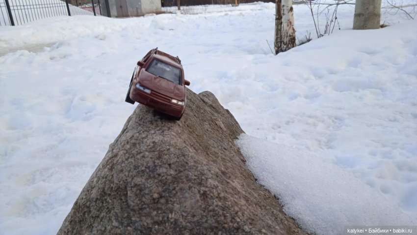 Приключения бордовой машинки зимой (фото 9)