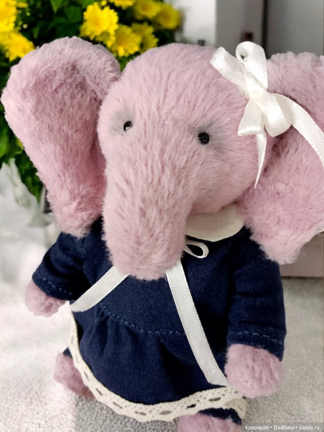 Маленькая инфанта Амелия 🤗