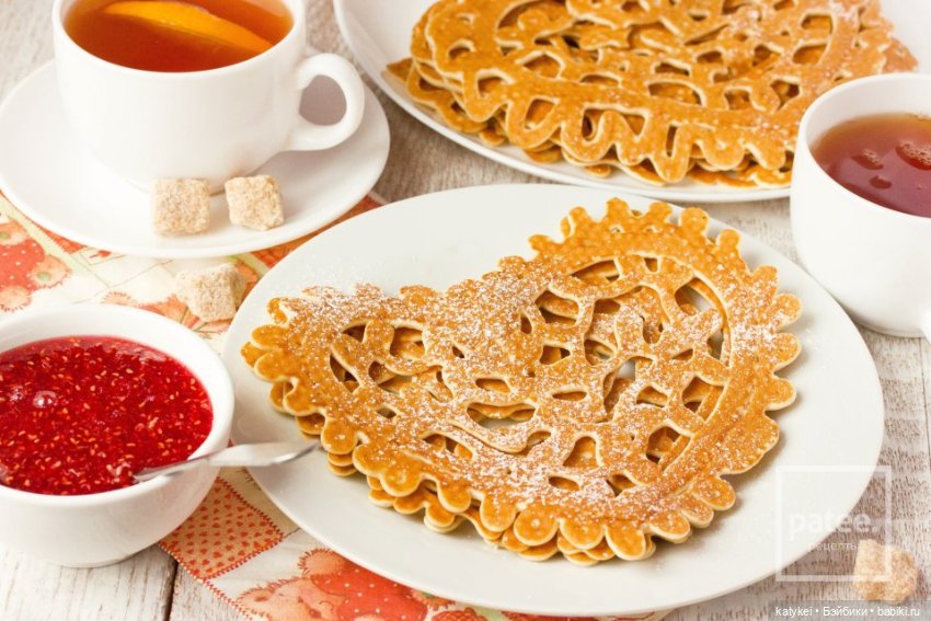 Кот и Кит. Блины фигурные и круглые