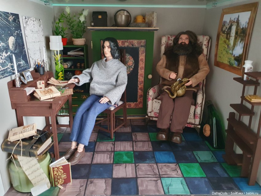 Что сделать из обрезков фанеры? Конечно набор мебели для кабинета