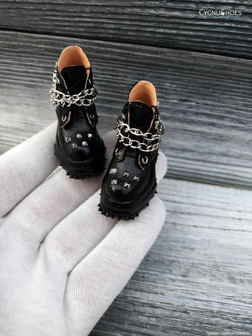 Цепи, цепи..кольца,кольца..и шипы :)