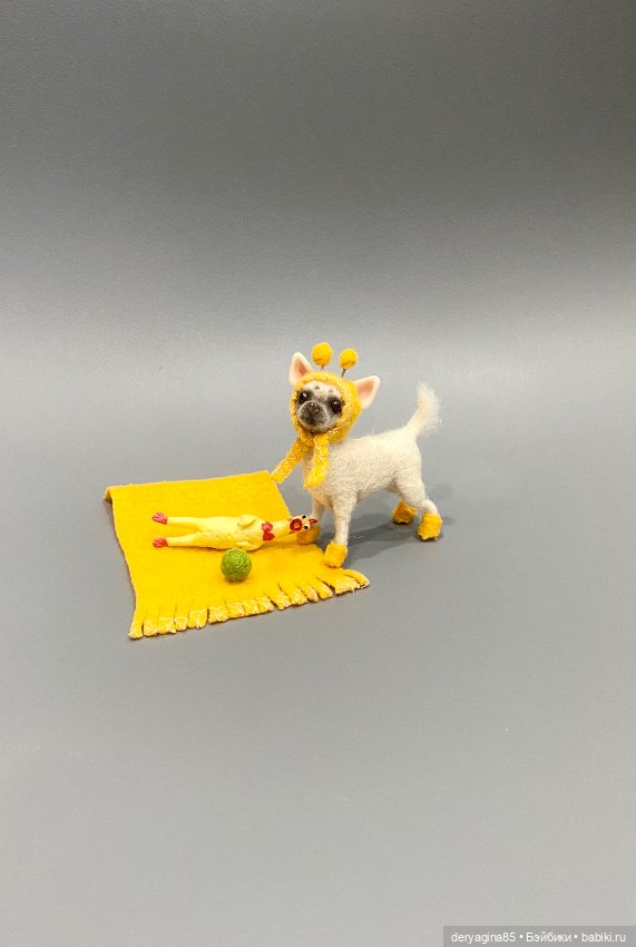 Чихуахуа в шапочке — Валяные игрушки из шерсти: сухое валяние (фото 8)
