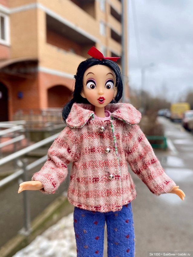 Прогулка Снежки — Куклы Disney Animators и Принцессы Диснея: Disney Store