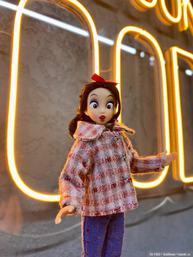Прогулка Снежки — Куклы Disney Animators и Принцессы Диснея: Disney Store (фото 6)