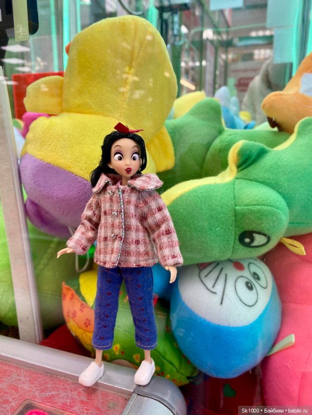 Прогулка Снежки — Куклы Disney Animators и Принцессы Диснея: Disney Store