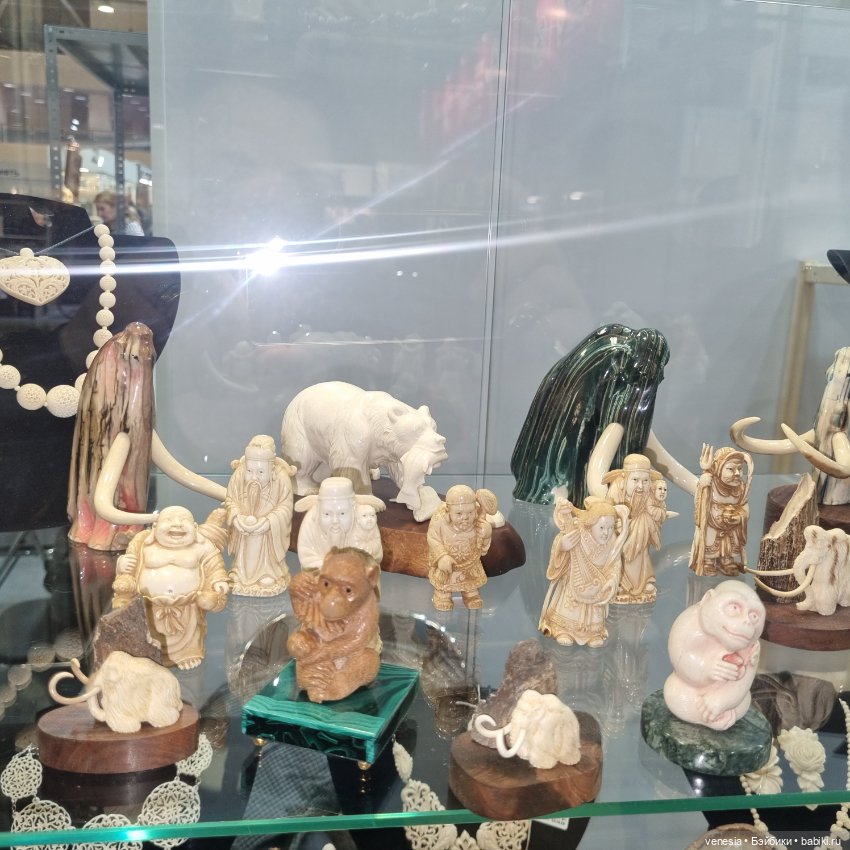 Куклы и статуэтки с выставки "Ладья "