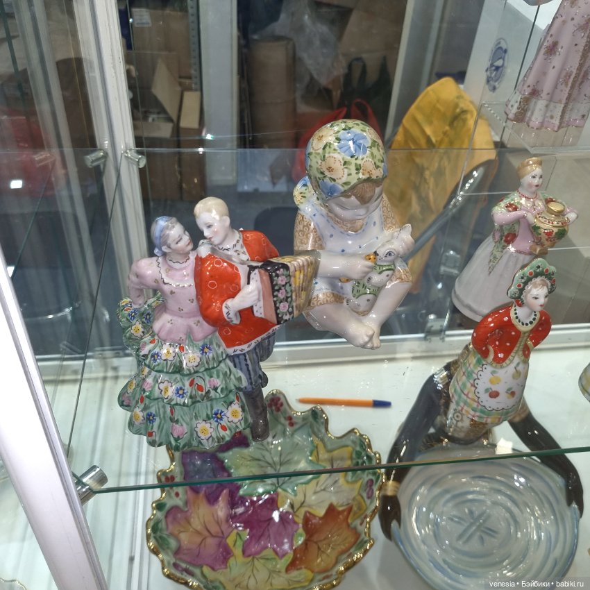 Куклы и статуэтки с выставки "Ладья "