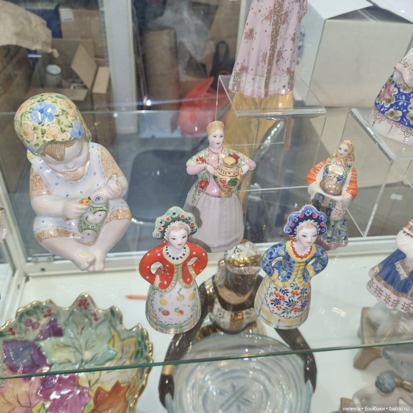 Куклы и статуэтки с выставки "Ладья "