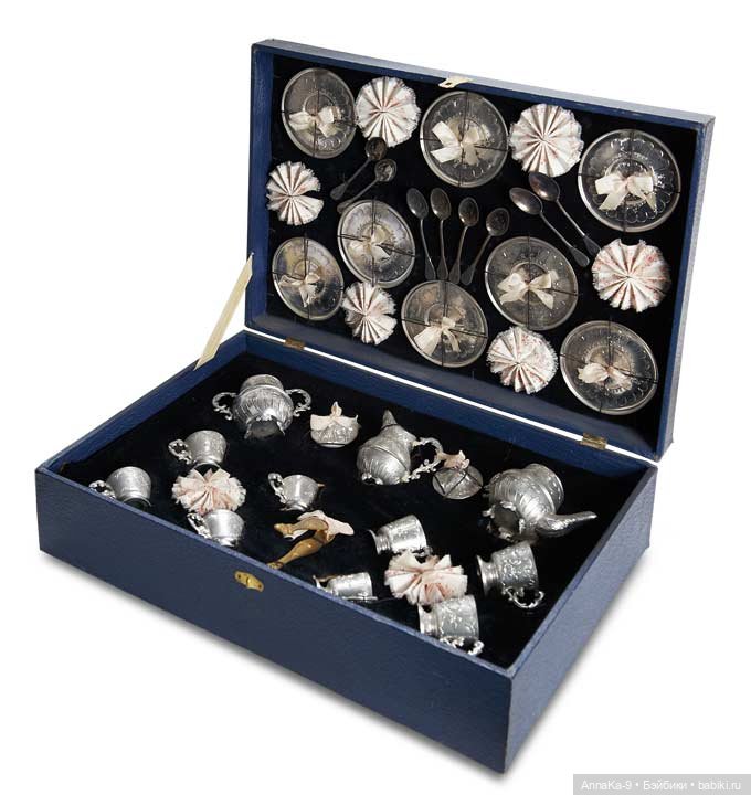 Столовые сервизы — Всё об антикварных куклах: история