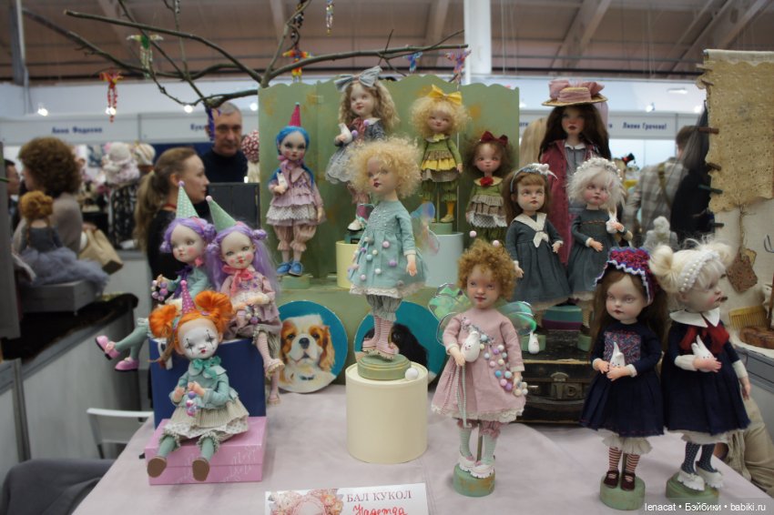 Весенний бал кукол на Тишинке. Март 2025г. Фото репортаж с выставки. Часть 3 (фото 7)