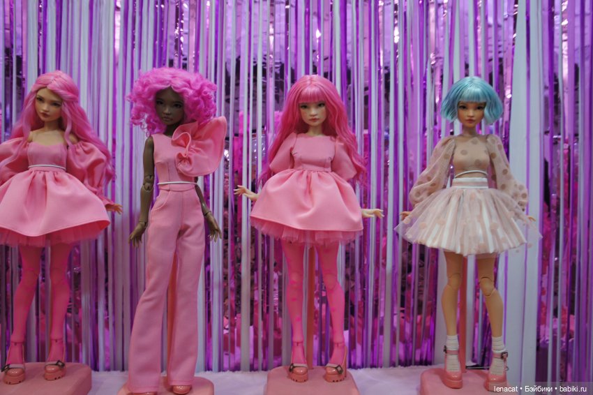 Весенний бал кукол на Тишинке. Март 2025г. Фото репортаж с выставки. Часть 1