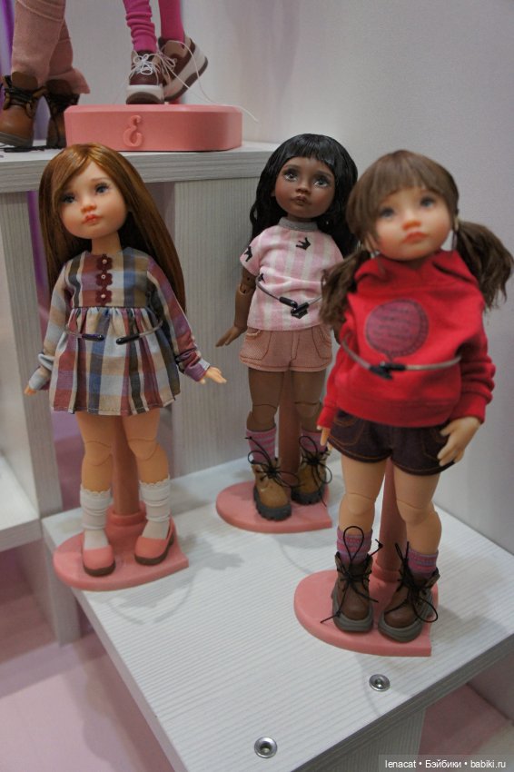 Весенний бал кукол на Тишинке. Март 2025г. Фото репортаж с выставки. Часть 1