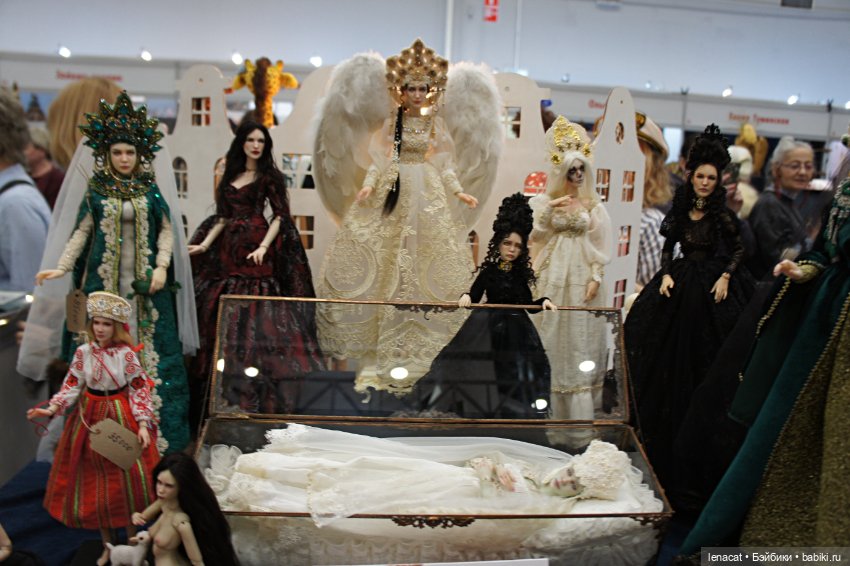 Весенний бал кукол на Тишинке. Март 2025г. Фото репортаж с выставки. Часть 1