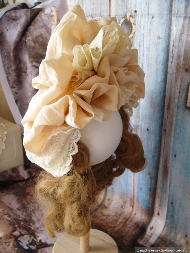 Вот сегодня закончила боннет для антикварной куклы (фото 9)