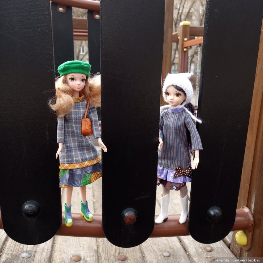 Хорошо гулять, когда становится теплее)