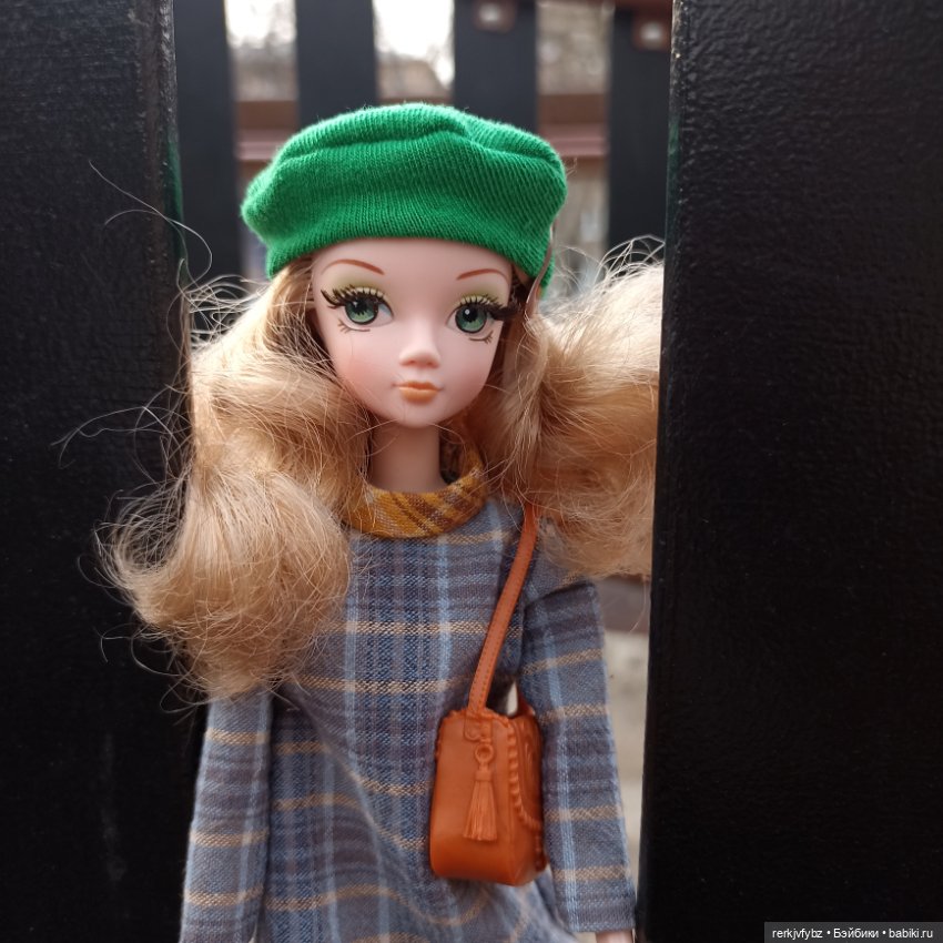 Хорошо гулять, когда становится теплее)