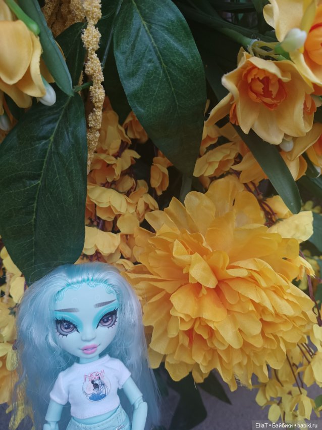 Зоюшка — Куклы Rainbow High (Рейнбоу Хай (фото 3)