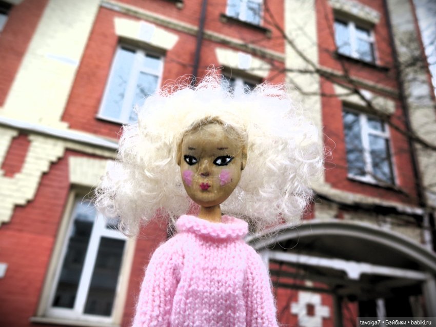 Авторская деревянная кукла по мотивам Mamzelle de Paris