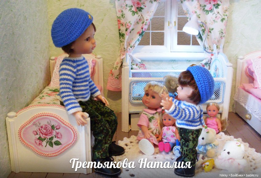 Одежда и обувь для кукол Шадива/Shadiwa