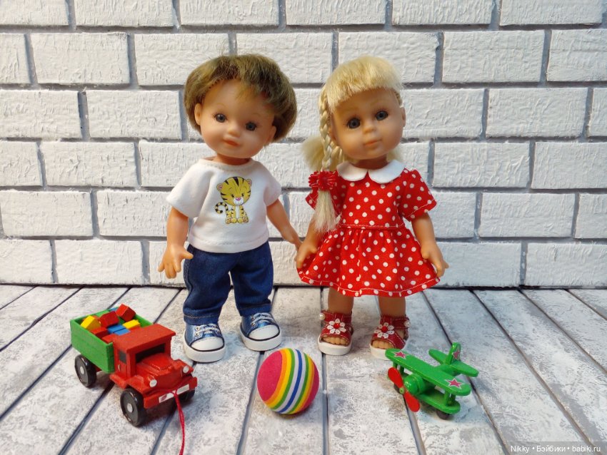 Одежда и обувь для кукол Шадива/Shadiwa (фото 4)