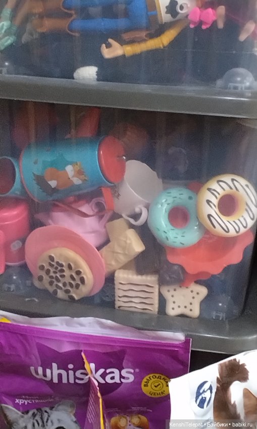 Мои игрушки, живущие в одной комнате с моими куклами (фото 8)