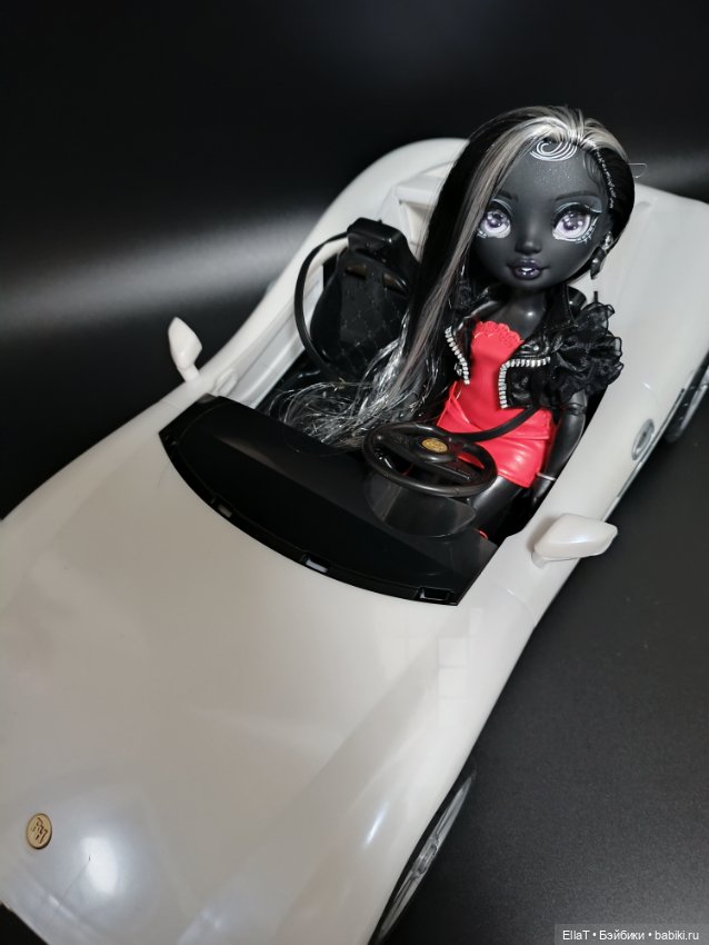Шанель. Леди в красном — Куклы Rainbow High (Рейнбоу Хай (фото 8)
