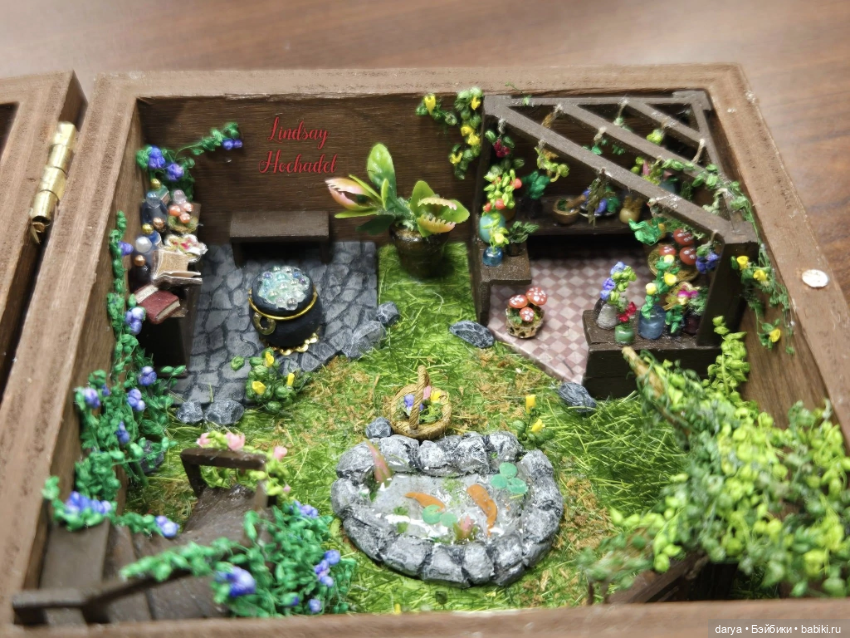 Миниатюра в шкатулке от Линдси Хочадел (фото 3)