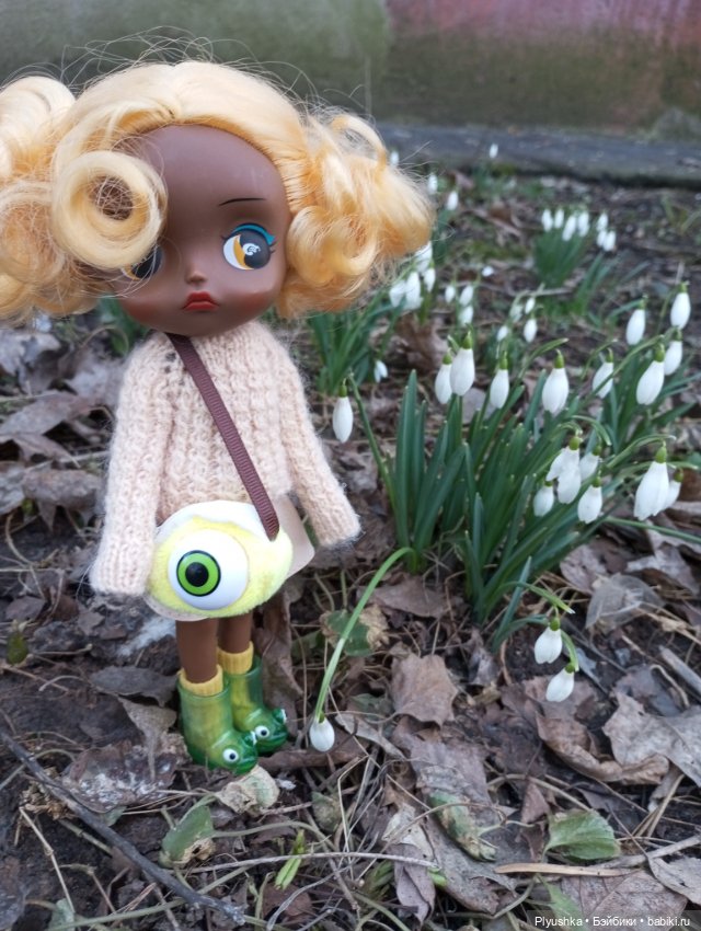 Буся и подснежники — Азиатские виниловые куклы (разное): Китай