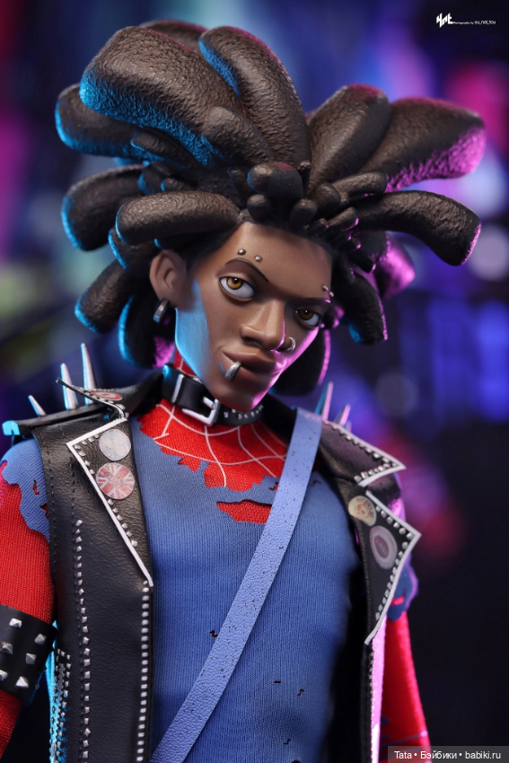 Фигурка Spider Punk - Hot Toys (фото 9)