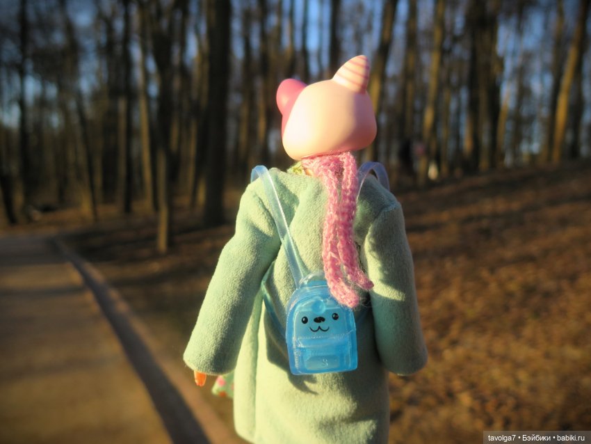 Девочка-кошечка из клана Blythe Littlest Pet Shop