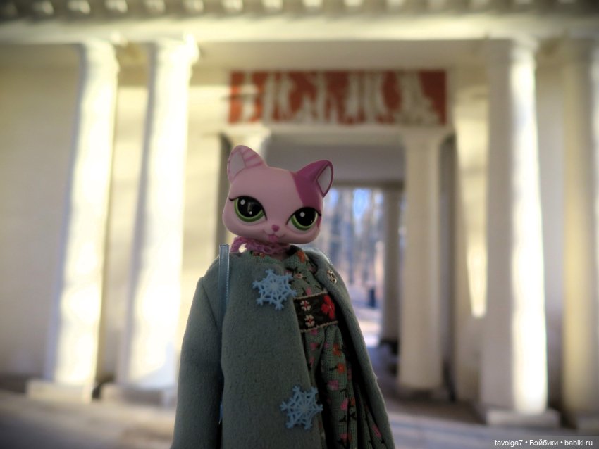 Девочка-кошечка из клана Blythe Littlest Pet Shop