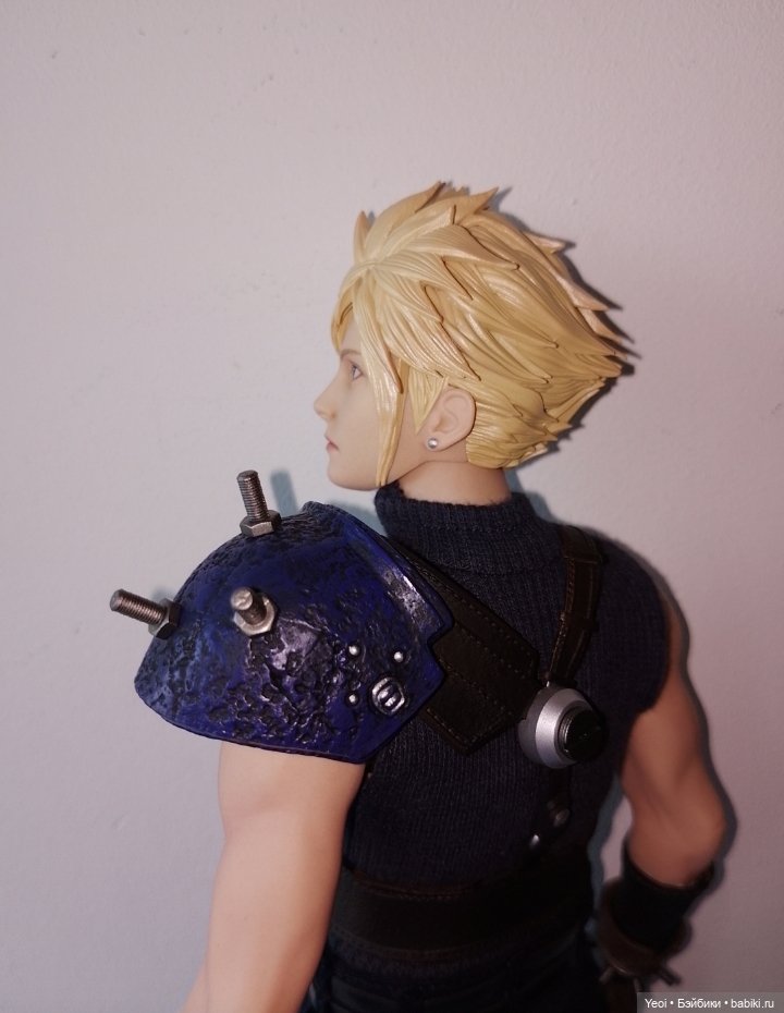 Фигурка, экшен модель Клауд Страйф. Cloud Strife. Final Fantasy VII Remake. Последняя фантазия 7.VTS Toys (Virtual Toys) масштаб 1/6