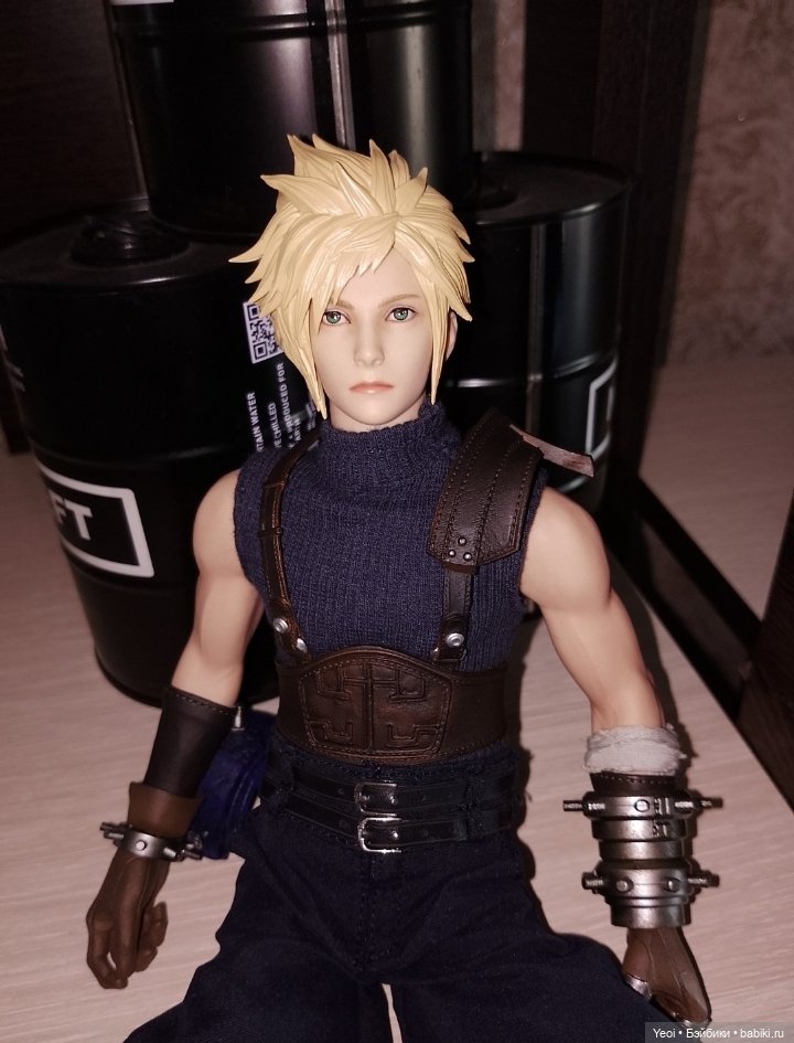 Фигурка, экшен модель Клауд Страйф. Cloud Strife. Final Fantasy VII Remake. Последняя фантазия 7.VTS Toys (Virtual Toys) масштаб 1/6