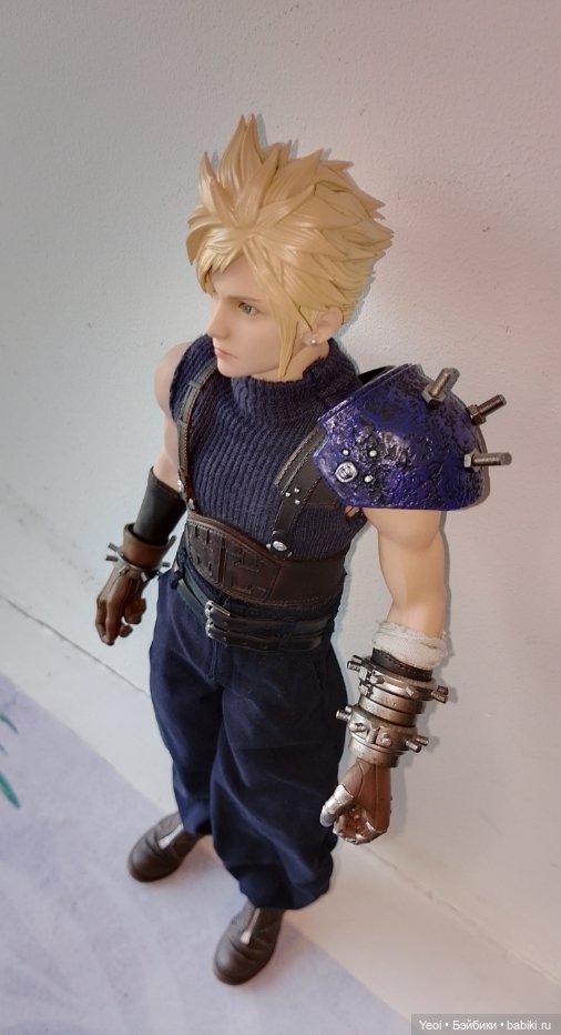 Фигурка, экшен модель Клауд Страйф. Cloud Strife. Final Fantasy VII Remake. Последняя фантазия 7.VTS Toys (Virtual Toys) масштаб 1/6