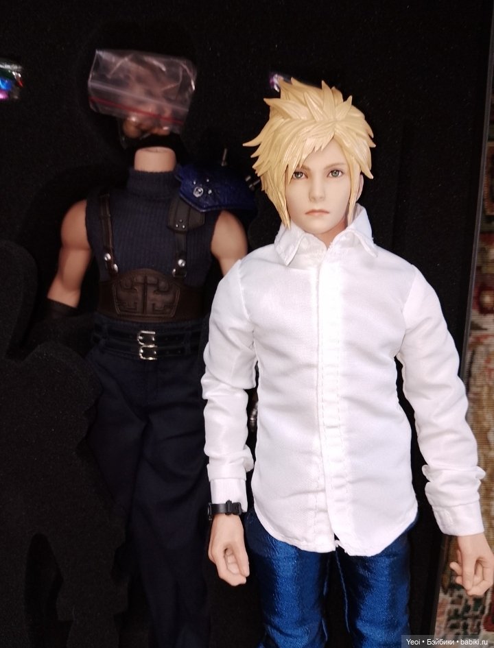 Гибрид. Голова Клауда Страйфа от VTS Toys (Virtual Toys) масштаб 1/6 на тело Damtoys