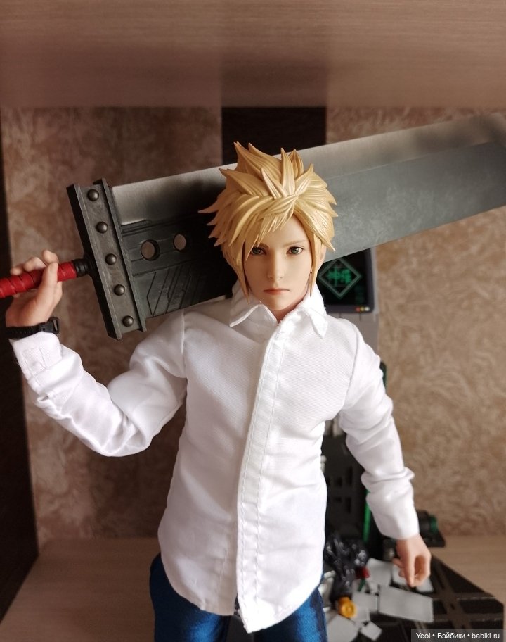 Гибрид. Голова Клауда Страйфа от VTS Toys (Virtual Toys) масштаб 1/6 на тело Damtoys (фото 3)