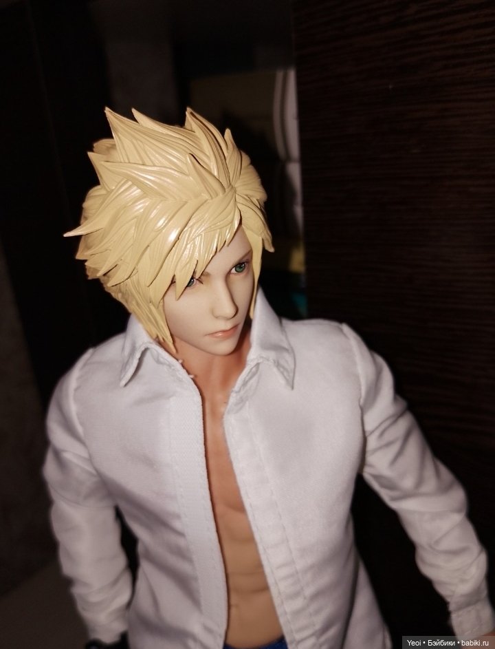 Гибрид. Голова Клауда Страйфа от VTS Toys (Virtual Toys) масштаб 1/6 на тело Damtoys (фото 7)