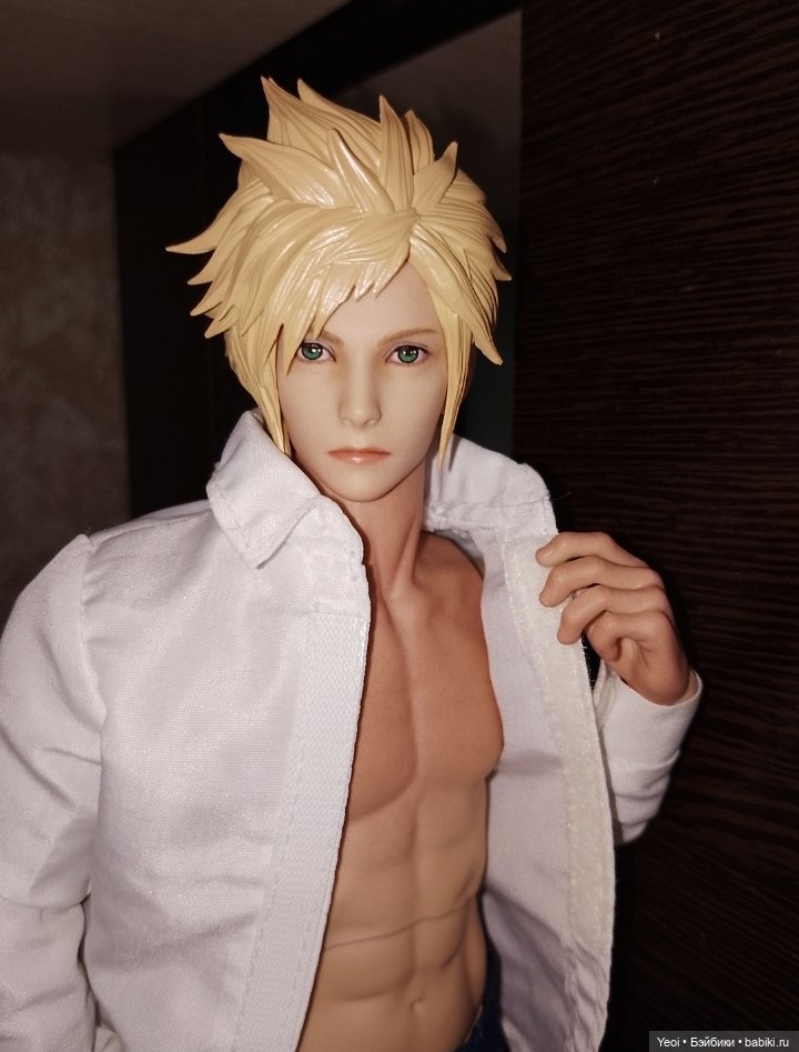 Гибрид. Голова Клауда Страйфа от VTS Toys (Virtual Toys) масштаб 1/6 на тело Damtoys