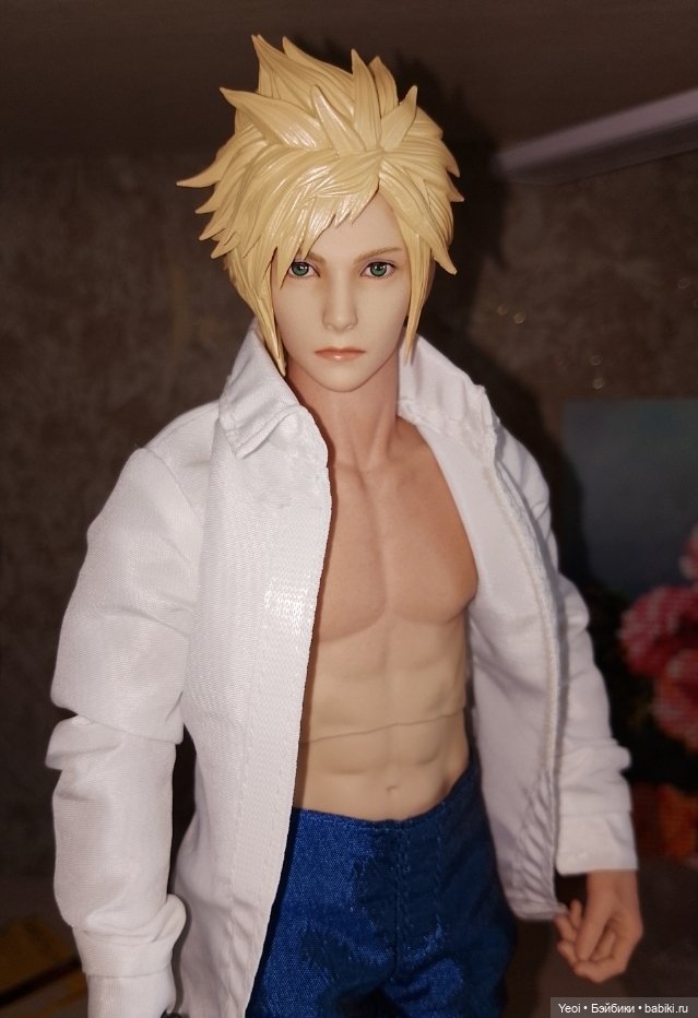 Гибрид. Голова Клауда Страйфа от VTS Toys (Virtual Toys) масштаб 1/6 на тело Damtoys