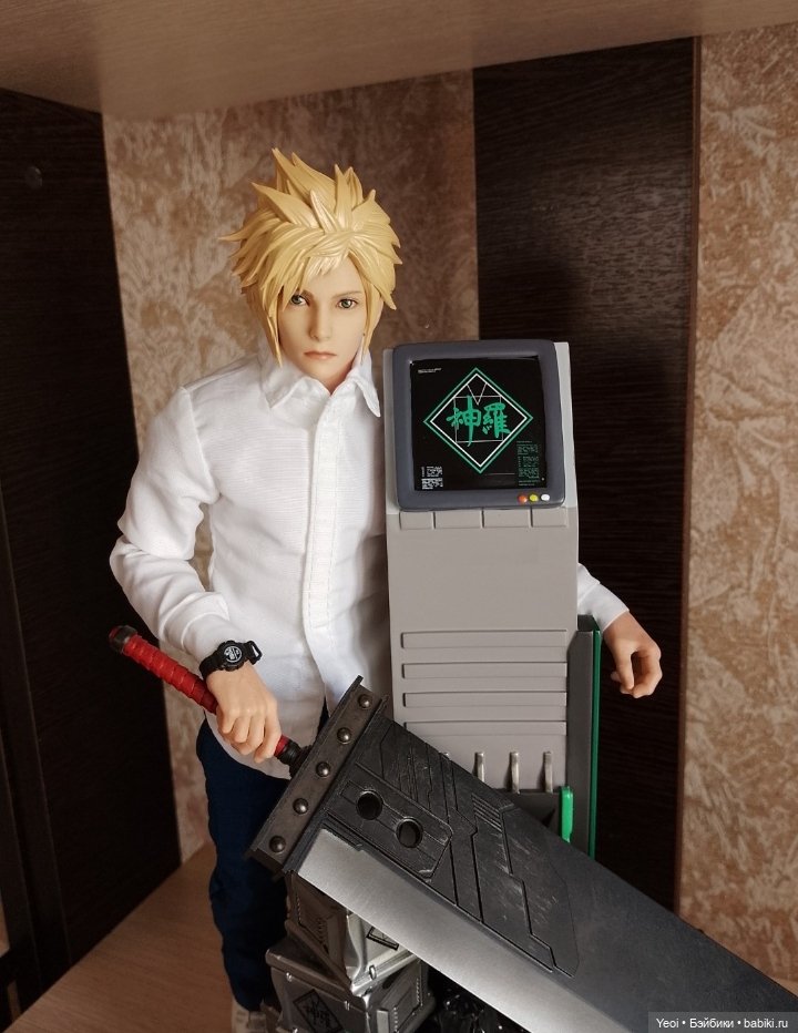 Гибрид. Голова Клауда Страйфа от VTS Toys (Virtual Toys) масштаб 1/6 на тело Damtoys