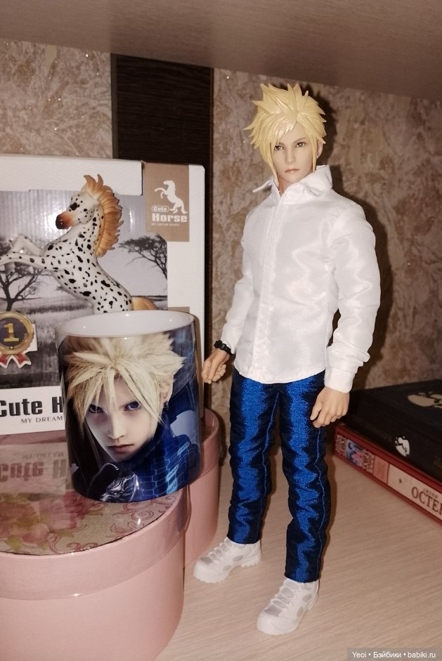 Гибрид. Голова Клауда Страйфа от VTS Toys (Virtual Toys) масштаб 1/6 на тело Damtoys