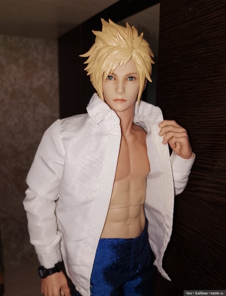 Гибрид. Голова Клауда Страйфа от VTS Toys (Virtual Toys) масштаб 1/6 на тело Damtoys