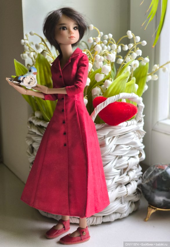 Чужие наряды — Куклы Milim Studio (Милим): российские БЖД (фото 3)