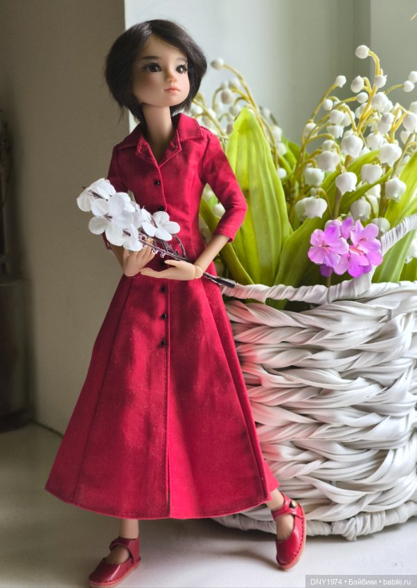 Чужие наряды — Куклы Milim Studio (Милим): российские БЖД (фото 2)