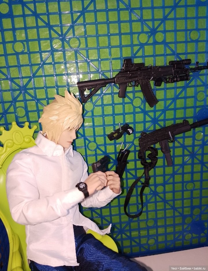 Клауд Страйф (Cloud Strife) и оружие 1/6