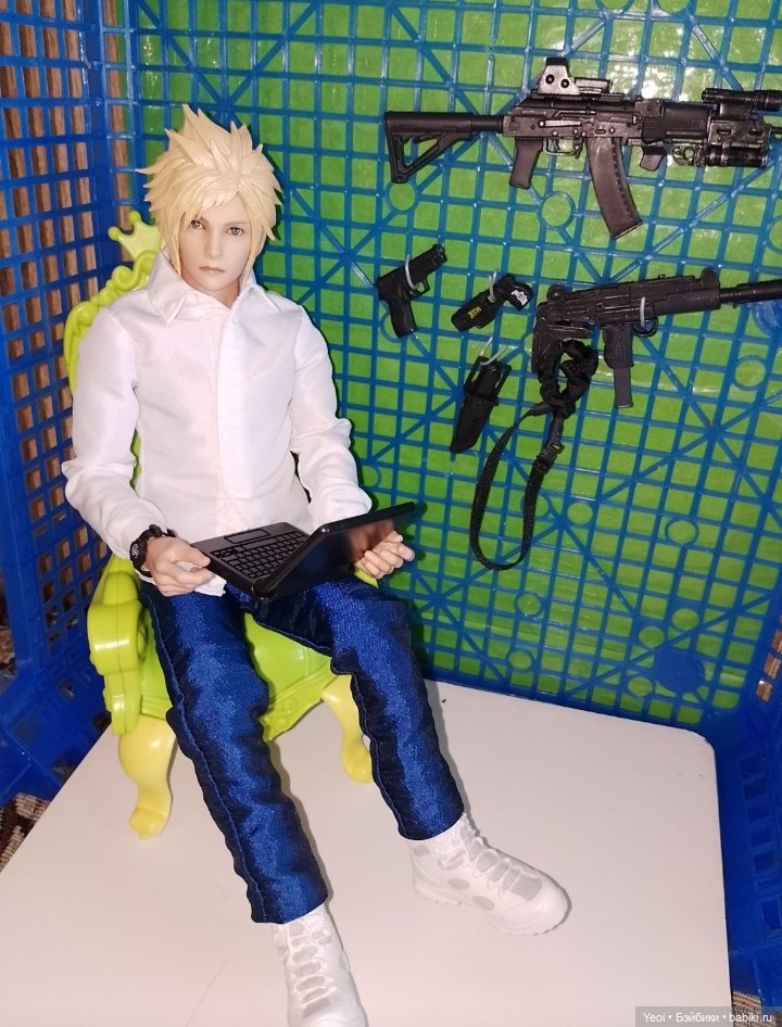Клауд Страйф (Cloud Strife) и оружие 1/6