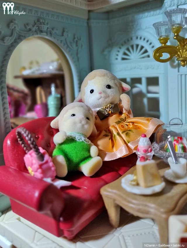 Мой "городок в шкафу" от Sylvanian Families